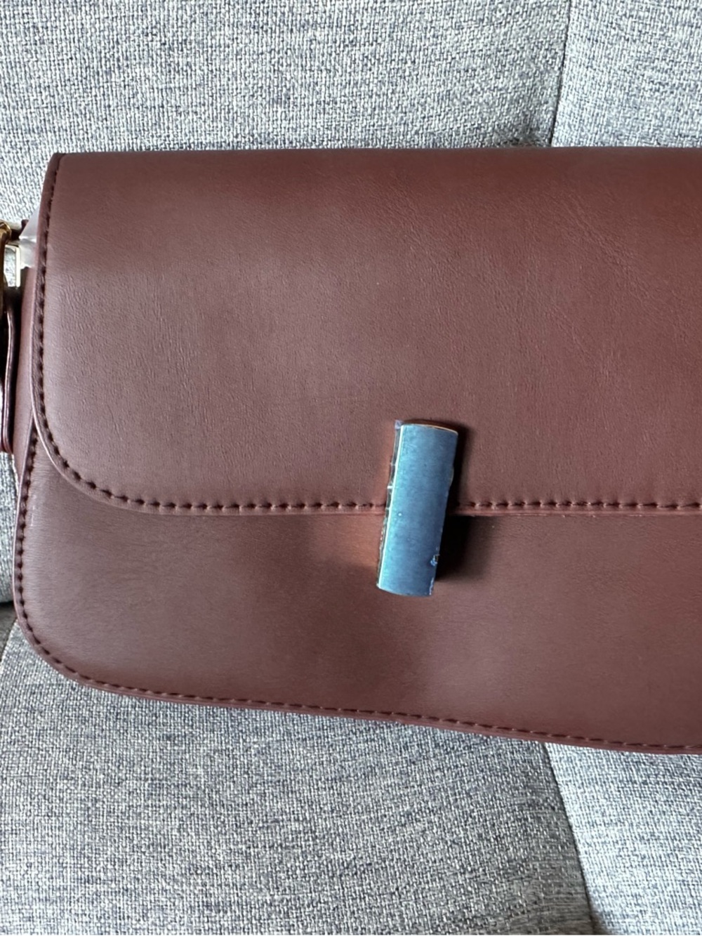 Sleek Chestnut Crossbody Bag with Minimal Metal Accent